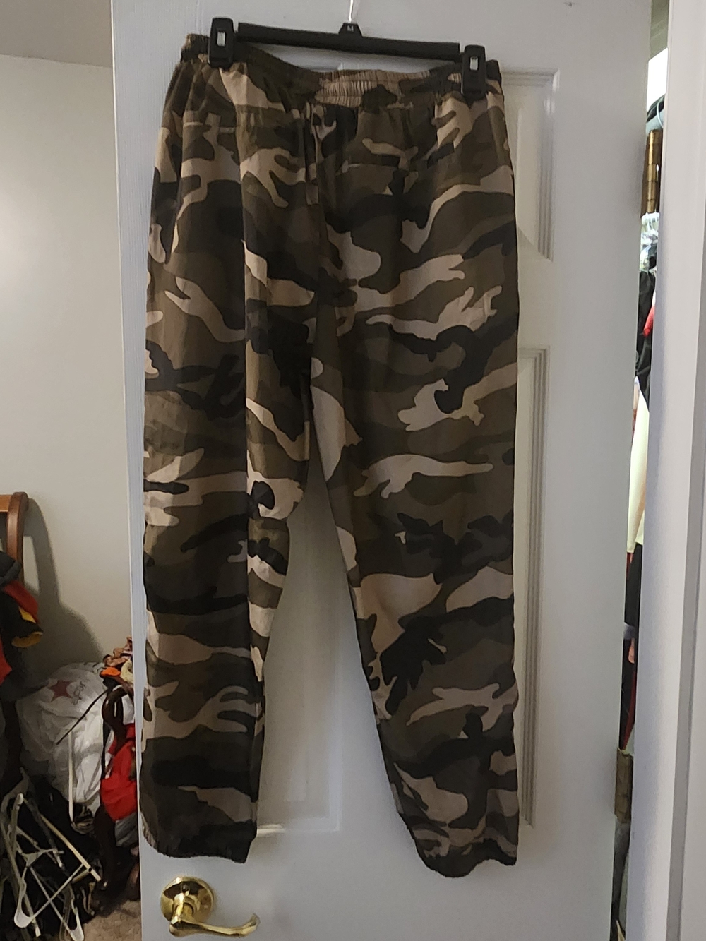 Women's Camouflage Jogger Pants - L